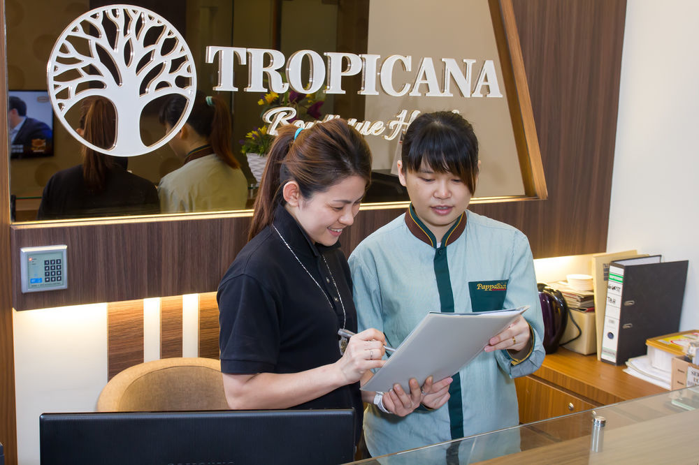 Tropicana Homestay Muar Exterior photo