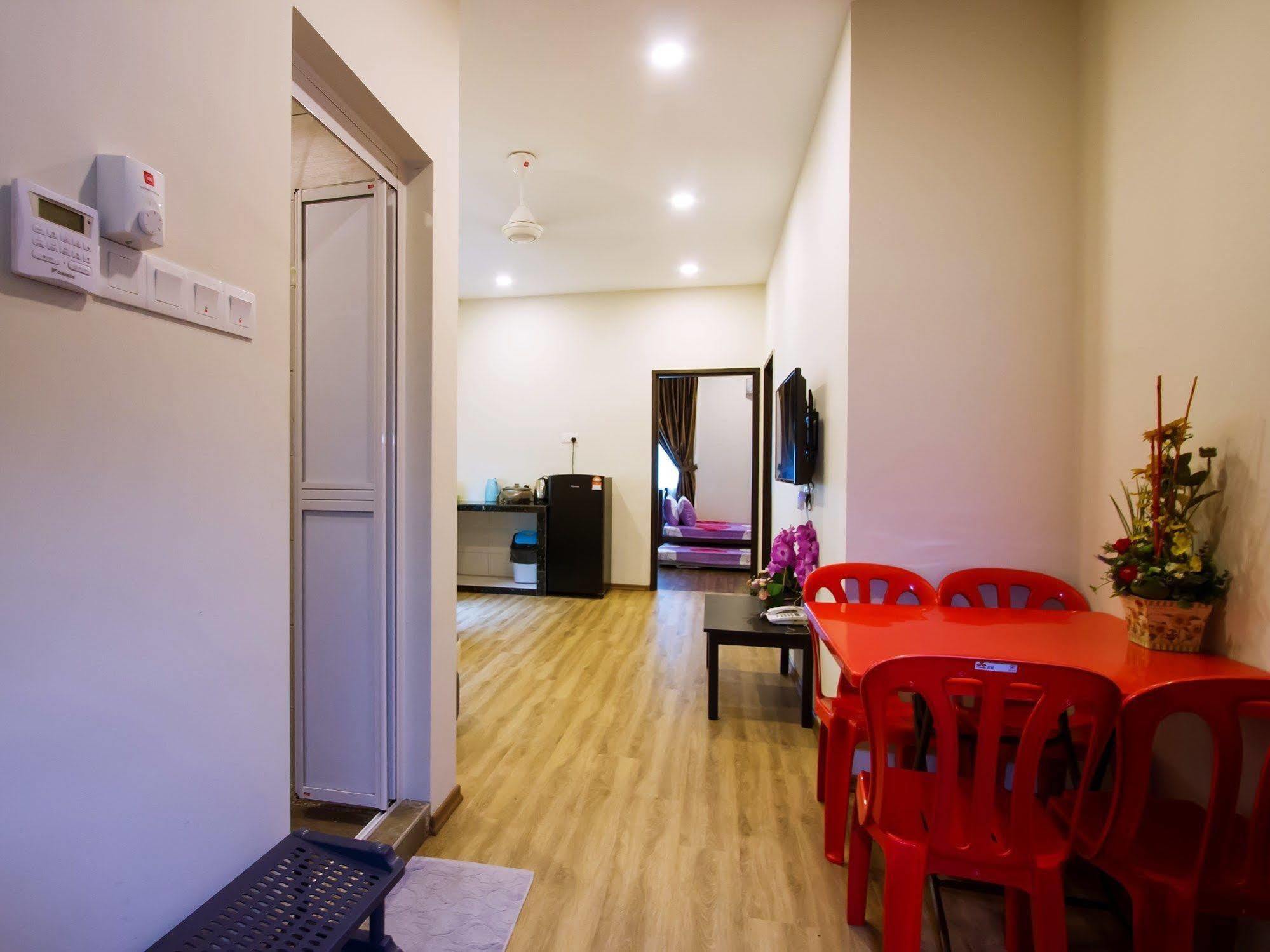Tropicana Homestay Muar Exterior photo