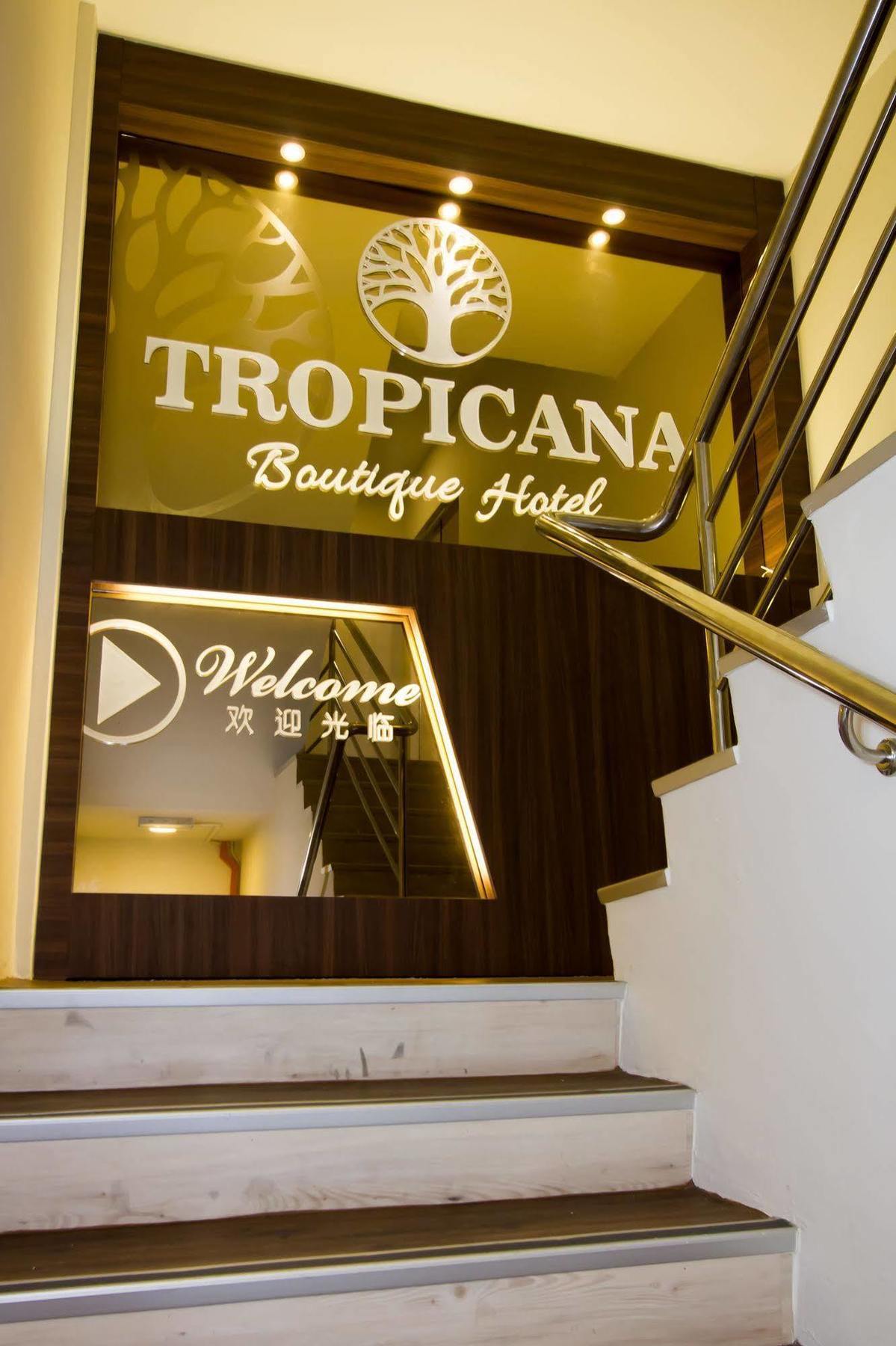 Tropicana Homestay Muar Exterior photo