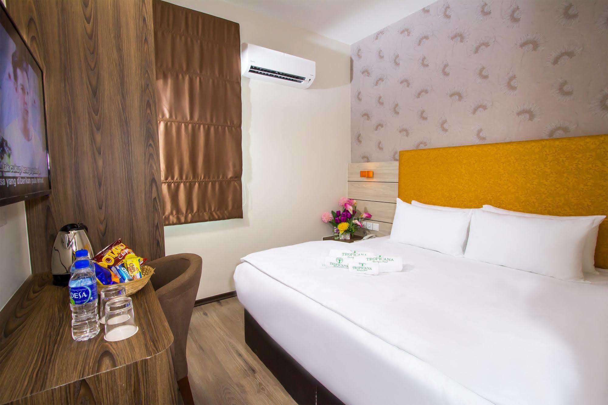 Tropicana Homestay Muar Exterior photo