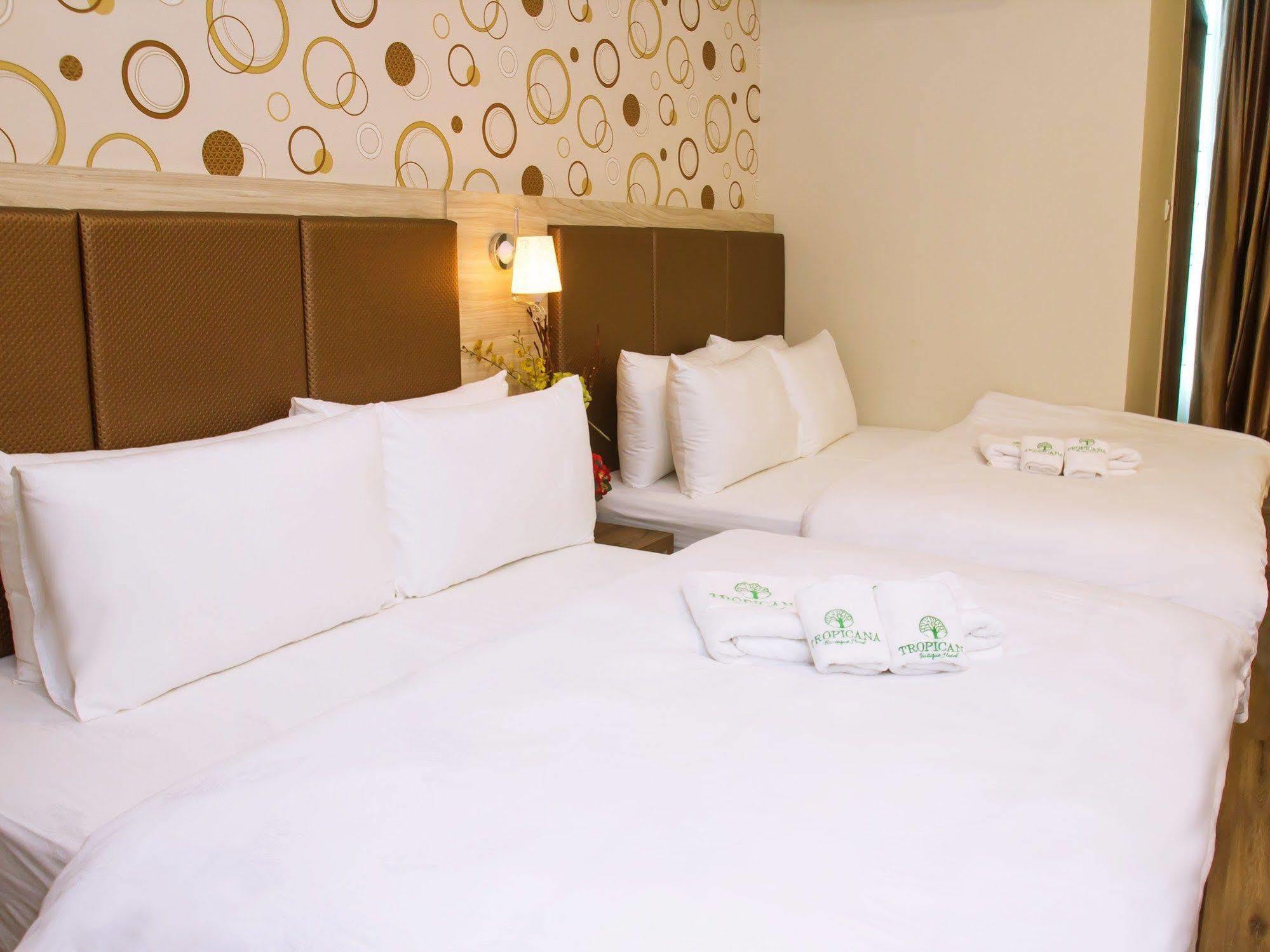 Tropicana Homestay Muar Exterior photo